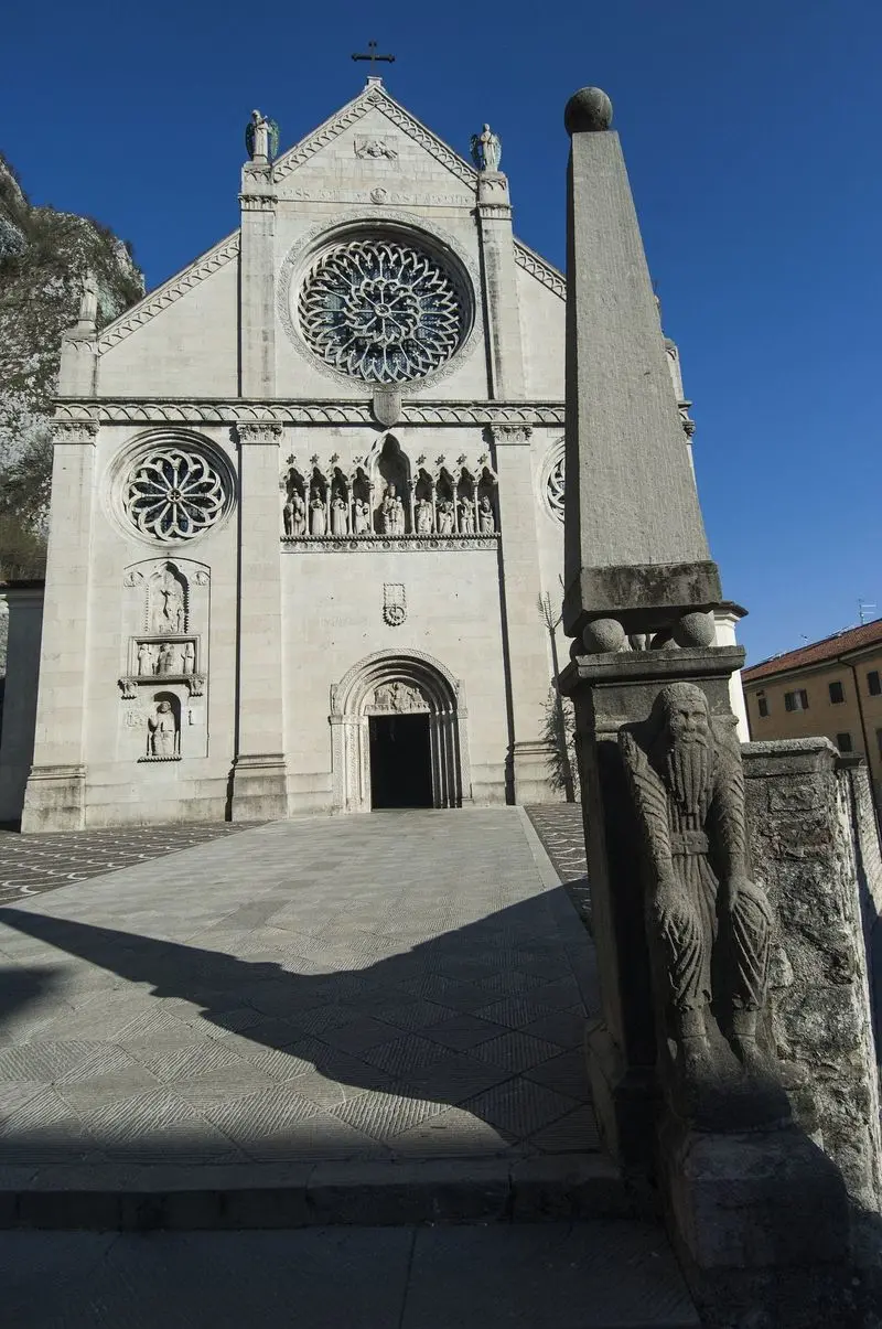 centro storico medievale, terremoto, tradizioni